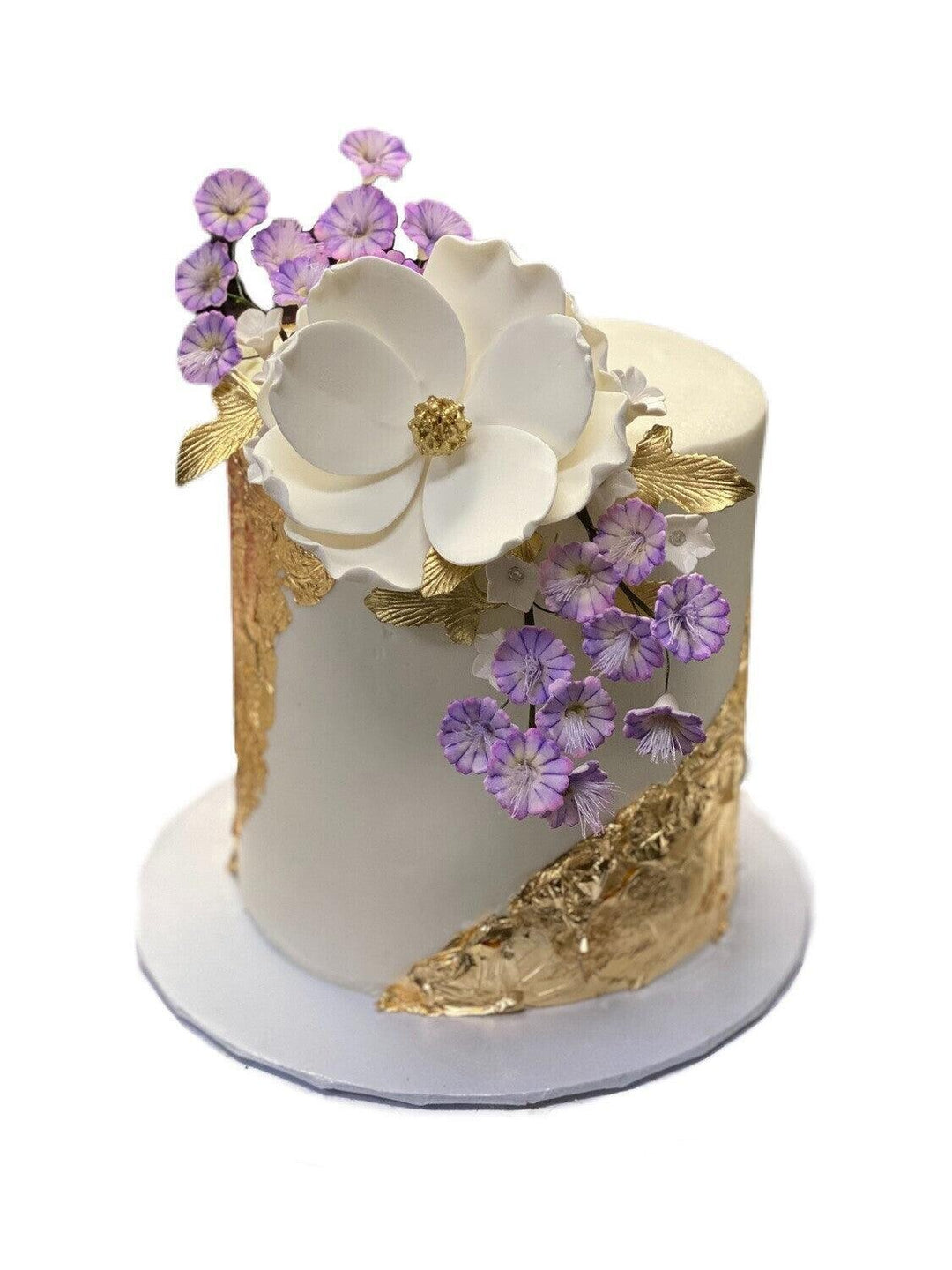 Magnolia Spotlight Cake