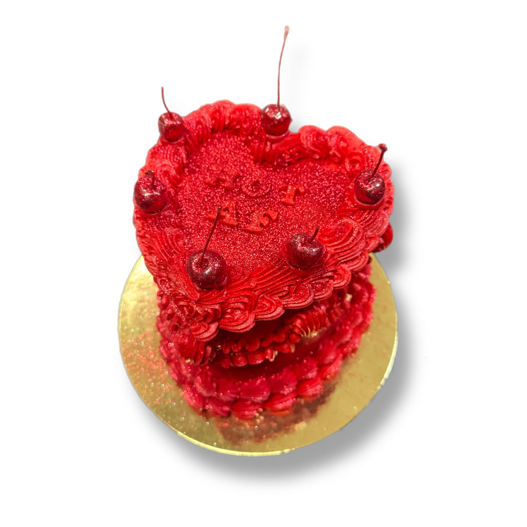 Red Glitter Heart Vintage Piping Cake