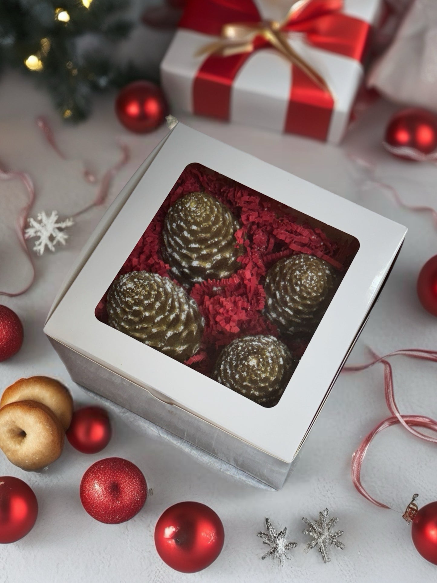 Hot Cocoa Pine Cone Bombs (4)