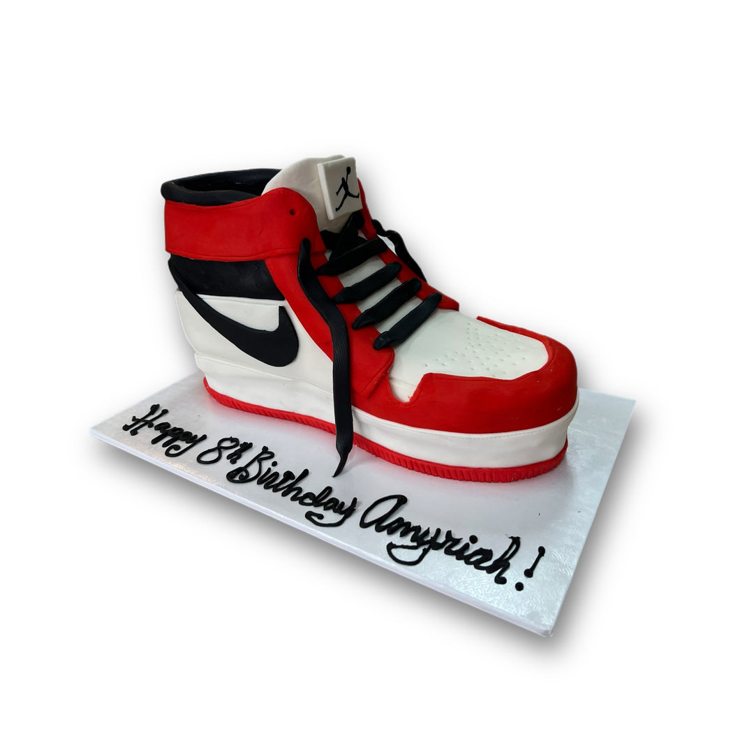 NIKE Sculpted Sneaker